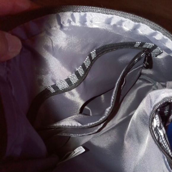 Thirty-One crossbody purse - Picture 3 of 3